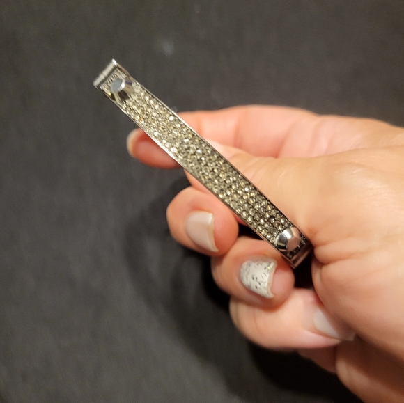 GORGEOUS BLACK RHINESTONE MICHAEL KORS BRACELET - Picture 5 of 7